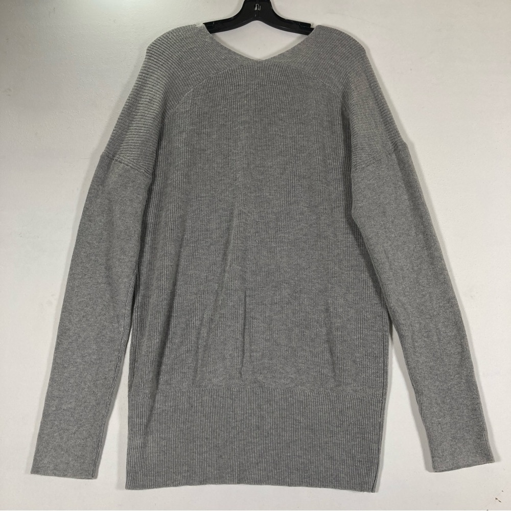 White House Black Market Women’s V Neck knit sweater gray XL wool Blend - Picture 2 of 15
